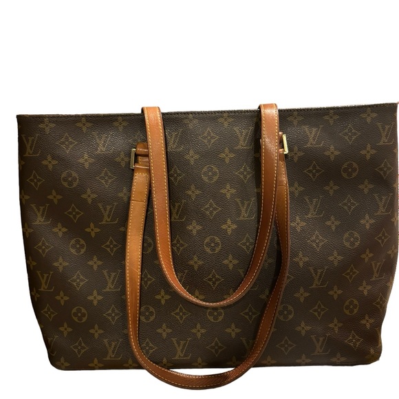 Authentic Louis vuitton Luco Tote. - Picture 2 of 9